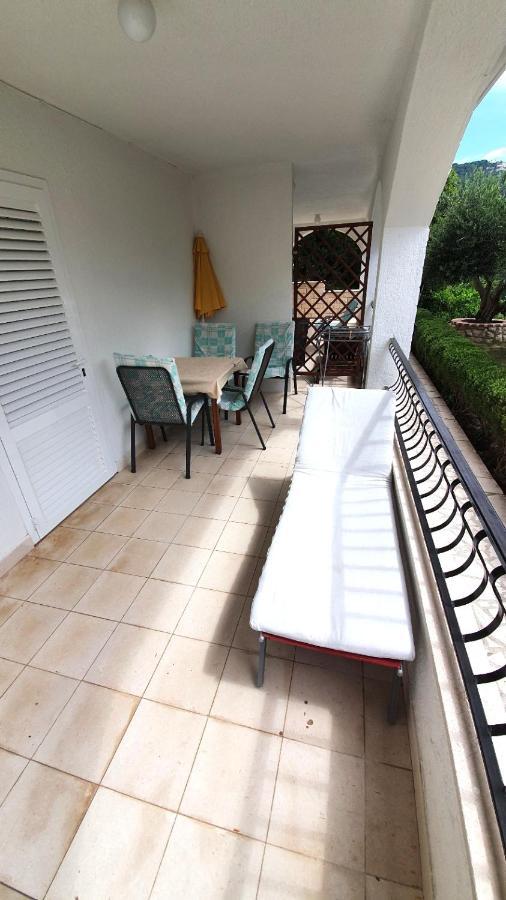Apartments Dora Banjol ภายนอก รูปภาพ