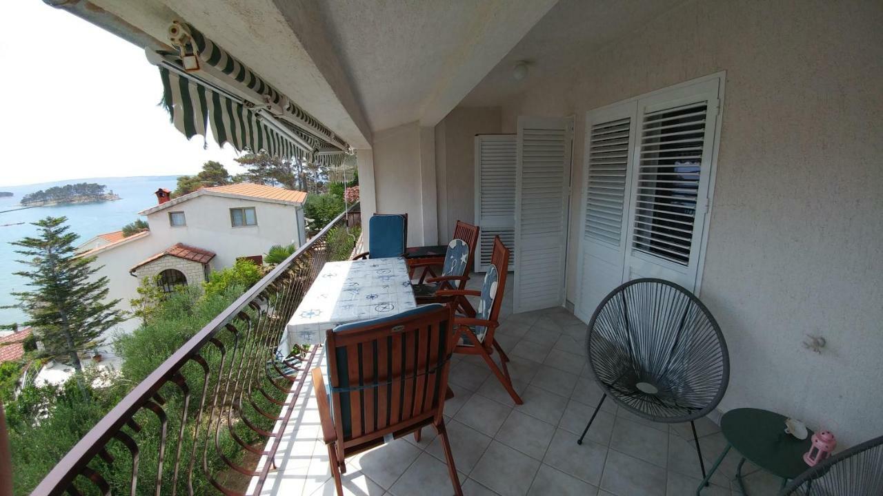 Apartments Dora Banjol ภายนอก รูปภาพ