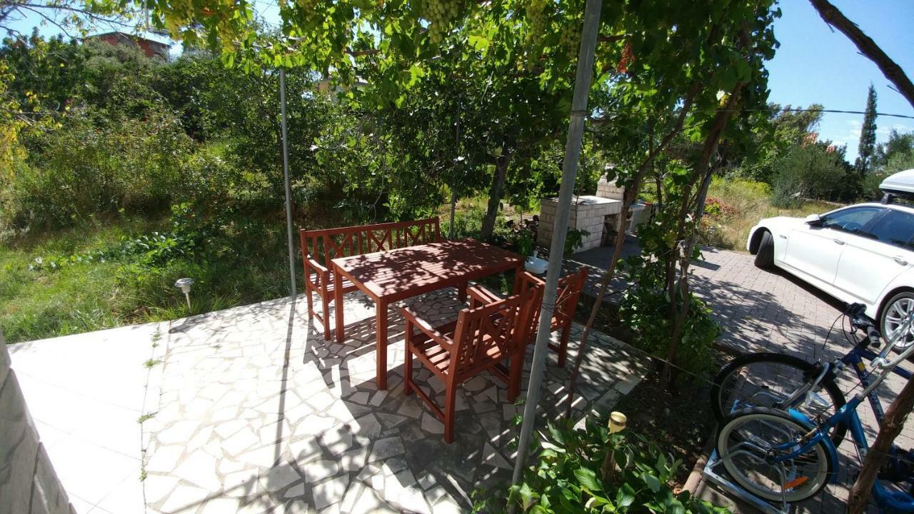 Apartments Dora Banjol ภายนอก รูปภาพ