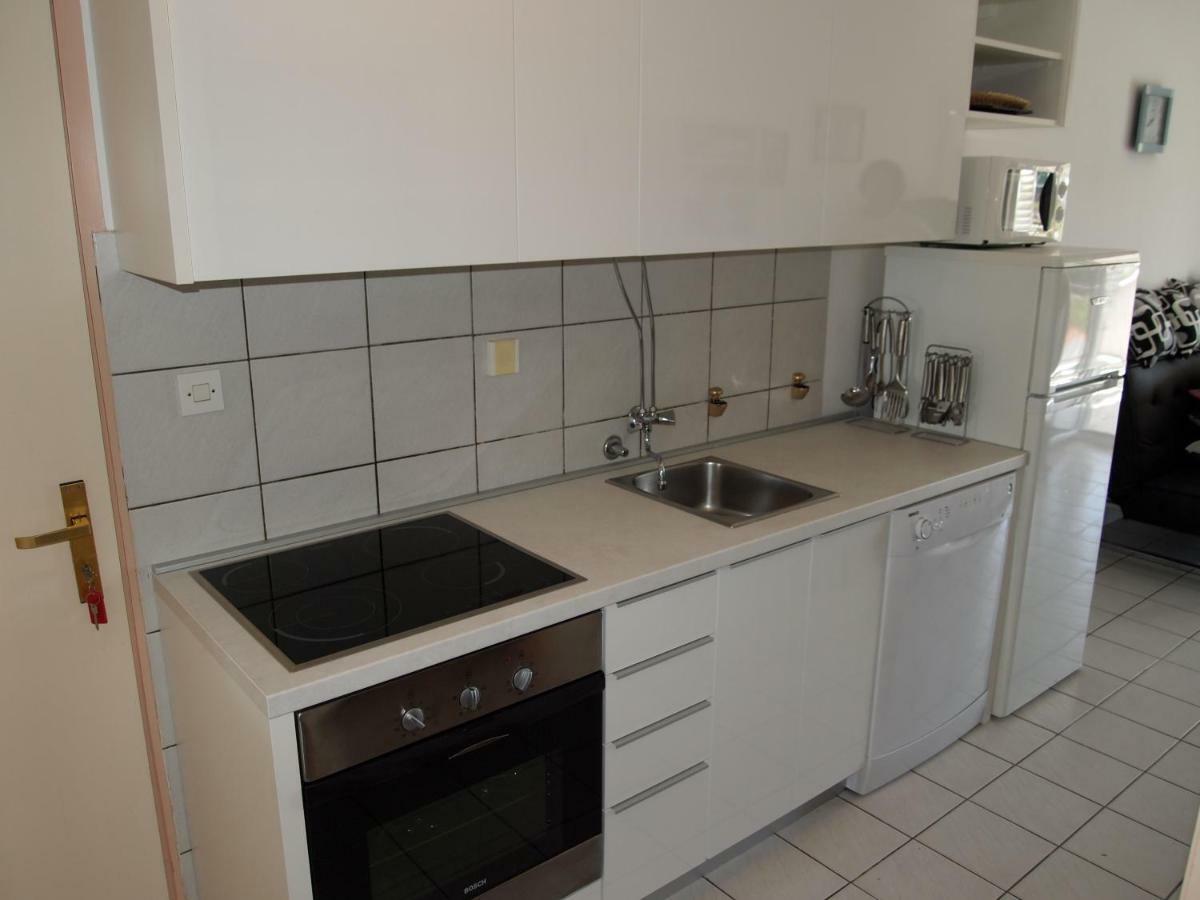 Apartments Dora Banjol ภายนอก รูปภาพ